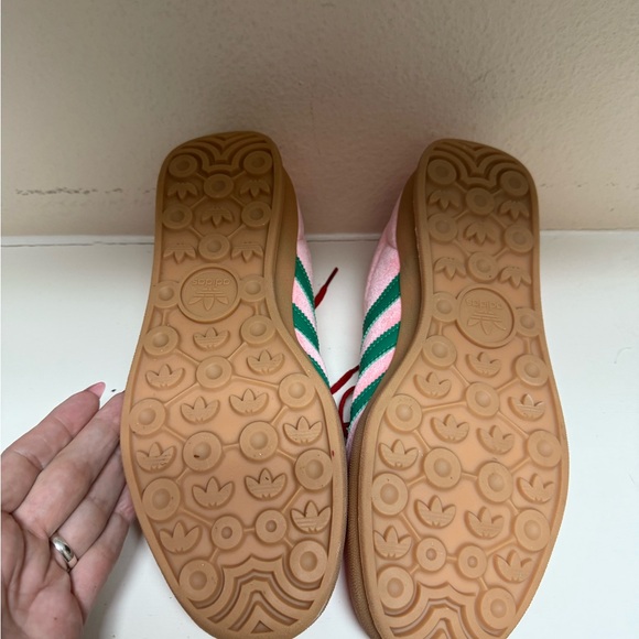 RARE Adidas Gazelle Pink Velvet with Green Stripes - Picture 10 of 11